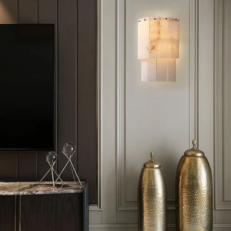 Alabaster Wall lamp in brass for Living room