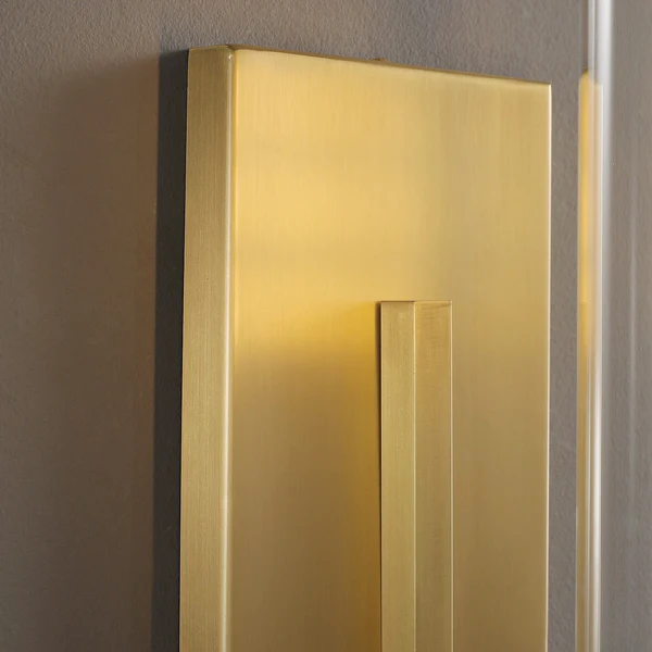 Nova Glass Grand Wall Sconce 18"H